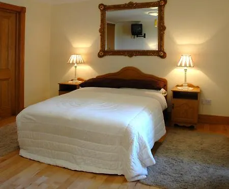 Caldra Bed & Breakfast 4*