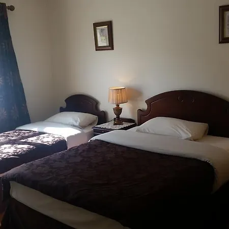 Caldra Bed & Breakfast 4*